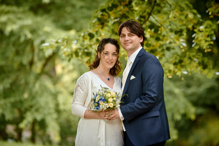 Fotograf Weimar, Hochzeitsfotograf Weimar, Hochzeitsreportage, Hochzeitsfotos, Brautpaarshooting, fotograf für hochzeit, Hochzeitsbilder im Freien, Sommerhochzeit Weimar