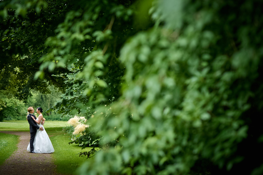 Fotograf Weimar, Hochzeitsfotograf Weimar, Hochzeitsreportage, Hochzeitsfotos, Brautpaarshooting, fotograf für hochzeit, Hochzeitsbilder im Freien, Sommerhochzeit Weimar