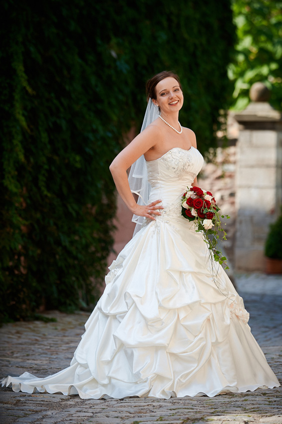 Fotograf Weimar, Hochzeitsfotograf Weimar, Hochzeitsreportage, Hochzeitsfotos, Brautpaarshooting, fotograf für hochzeit, Hochzeitsbilder im Freien, Sommerhochzeit Weimar