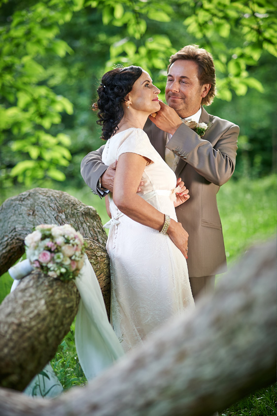 Fotograf Weimar, Hochzeitsfotograf Weimar, Hochzeitsreportage, Hochzeitsfotos, Brautpaarshooting, fotograf für hochzeit, Hochzeitsbilder im Freien, Sommerhochzeit Weimar