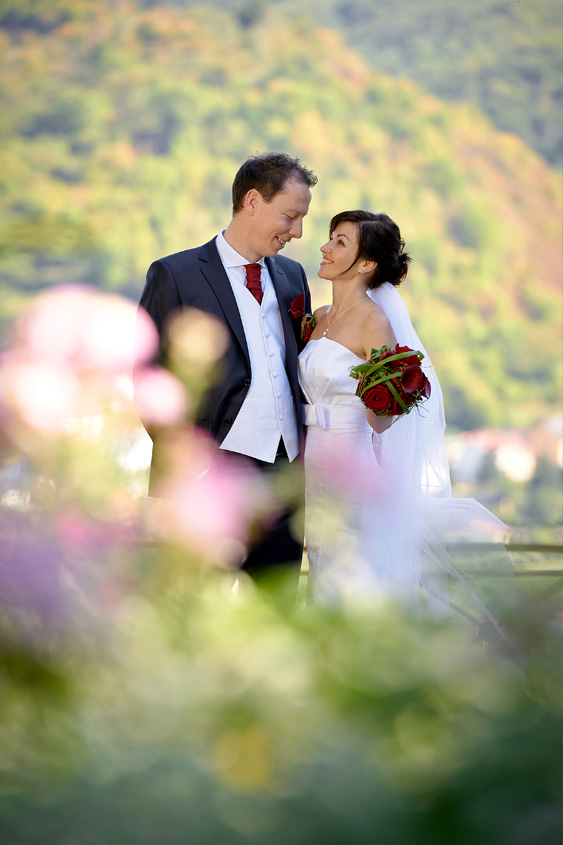 Fotograf Jena, Hochzeitsfotograf Jena, Hochzeitsreportage, Hochzeitsfotos, Brautpaarshooting, fotograf für hochzeit, Hochzeitsbilder im Freien, Sommerhochzeit Jena