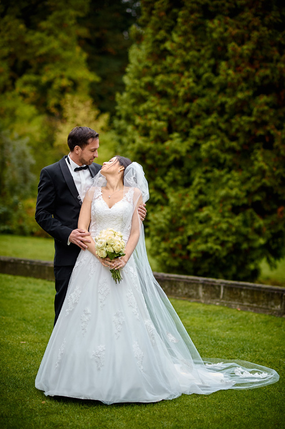Fotograf Erfurt, Hochzeitsfotograf Erfurt, Hochzeitsreportage, Hochzeitsfotos, Brautpaarshooting, fotograf für hochzeit, Hochzeitsbilder im Freien, Sommerhochzeit Erfurt