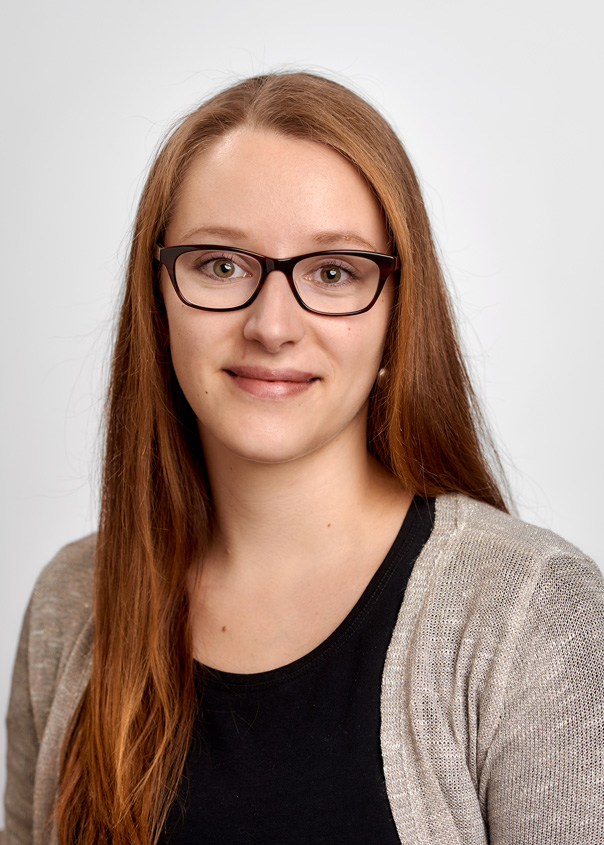 Fotostudio, Fotograf Weimar, Bewerbungsfotos, Studio-Portraits, Professionelle Bewerbungsbilder im Studio, Business Portrait, Bewerbungsportraits, Corporate Design