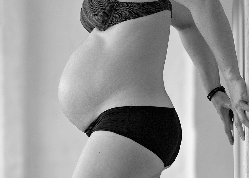 Fotograf Familienbilder Familienfotos Babybauch Schwangerschafts Fotografie Studio Fotos Weimar - Fotostudio Weimar