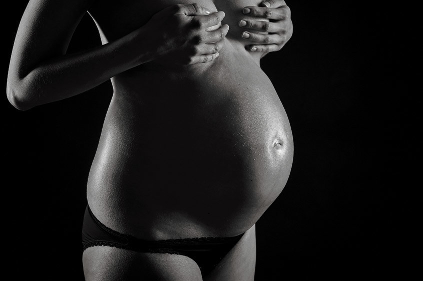 Fotograf Familienbilder Familienfotos Babybauch Schwangerschafts Fotografie Studio Fotos Weimar - Fotostudio Weimar - Foto Gutschein