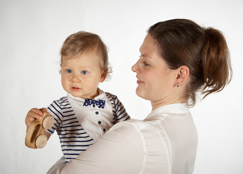 Fotograf Familienbilder Familienfotos Babybauch Schwangerschafts Fotografie Studio Fotos Weimar - Fotostudio Weimar - Foto Gutschein