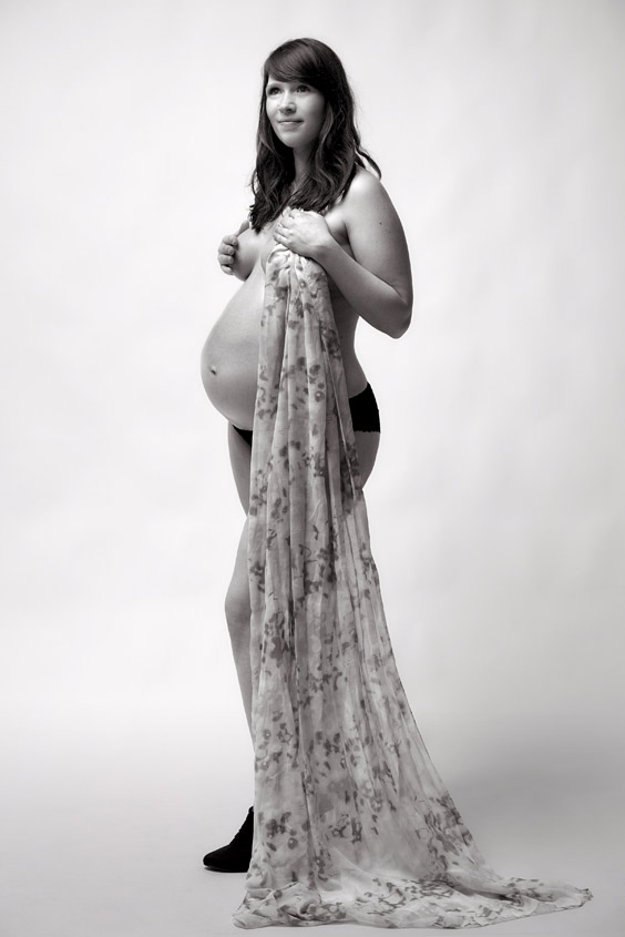 Fotograf Familienbilder Familienfotos Babybauch Schwangerschafts Fotografie Studio Fotos Weimar - Fotostudio Weimar - Foto Gutschein