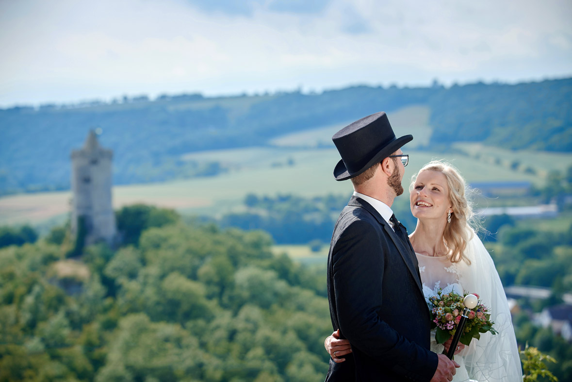 Hochzeitsfotograf Weimar Rudelsburg, Hochzeit in Bad Kösen | Imposante und traumhaft schöne Trauung auf der Rudelsburg mit Hochzeitsfotograf aus Weimar