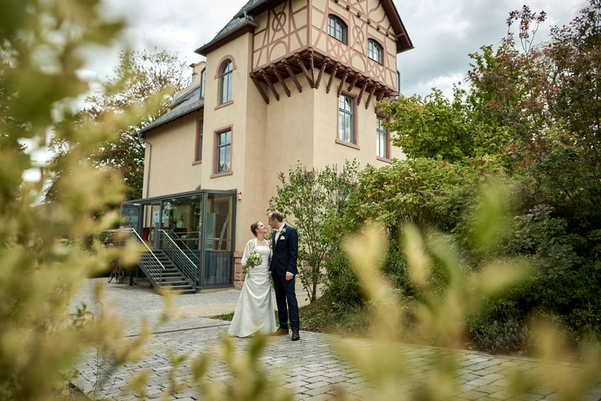 Fotograf Jena heiraten Verlobung Hochzeitsfotos Park Villa Rosenthal in Jena Hochzeitsfotograf Jena Paarshooting Hochzeit
