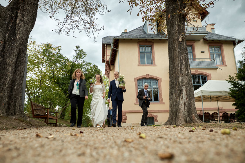 Fotograf Jena heiraten Verlobung Hochzeitsfotos Park Villa Rosenthal in Jena Hochzeitsfotograf Jena Paarshooting Hochzeit