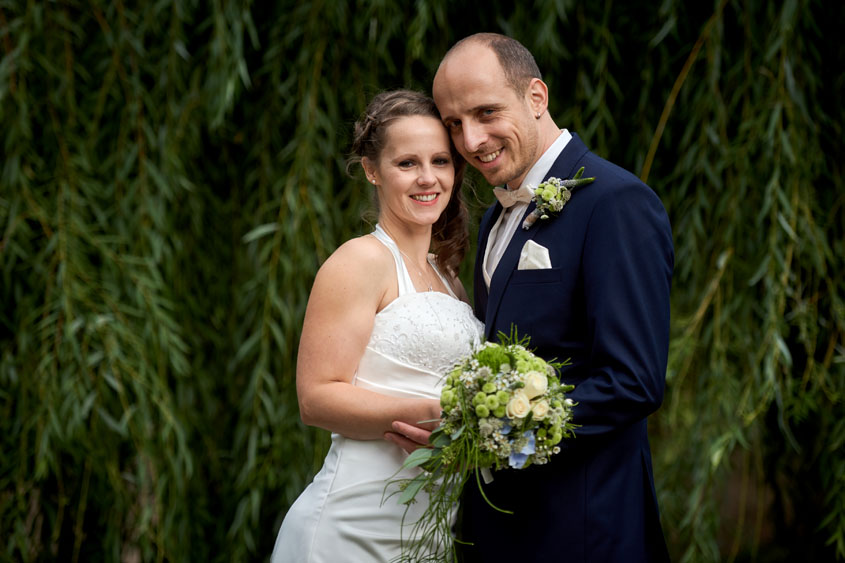 Fotograf Jena heiraten Verlobung Hochzeitsfotos Park Villa Rosenthal in Jena Hochzeitsfotograf Jena Paarshooting Hochzeit